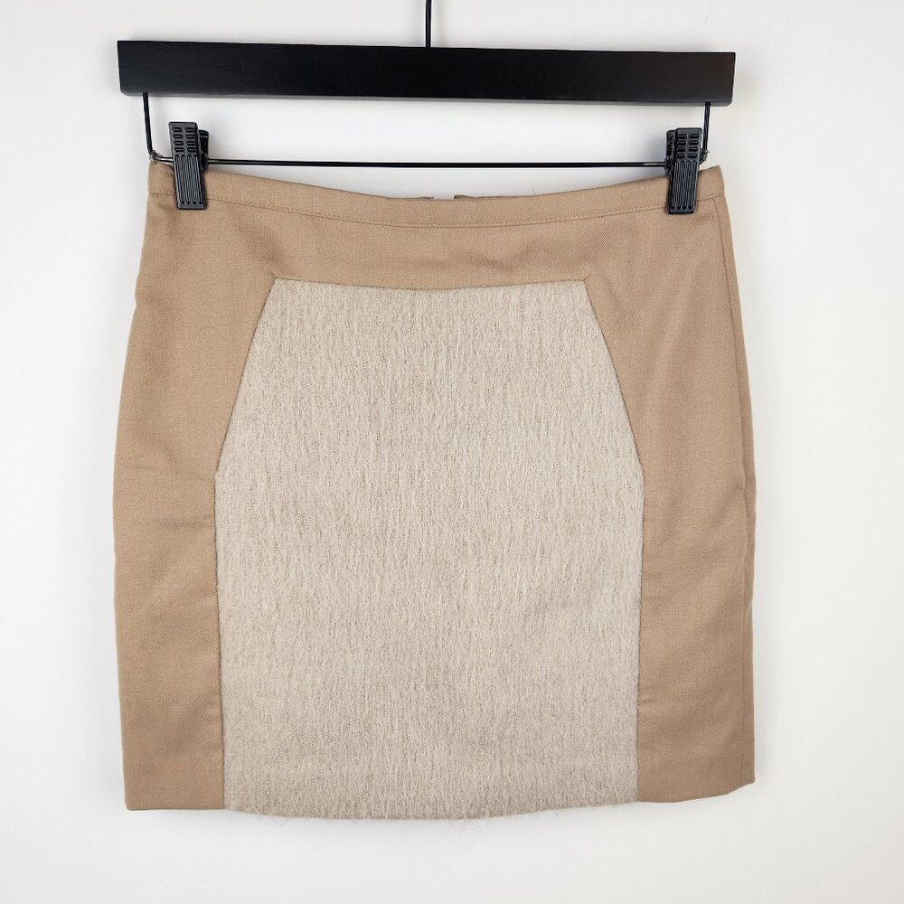 Banana Republic Wool Blend Fuzzy Panel Mini Skirt in Camel sz 2